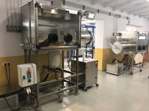 Caja de guantes para proceso de fundido de PbLi