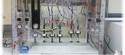 Test bench for air-breathing fuel cells, no regulation of humidity or temperature